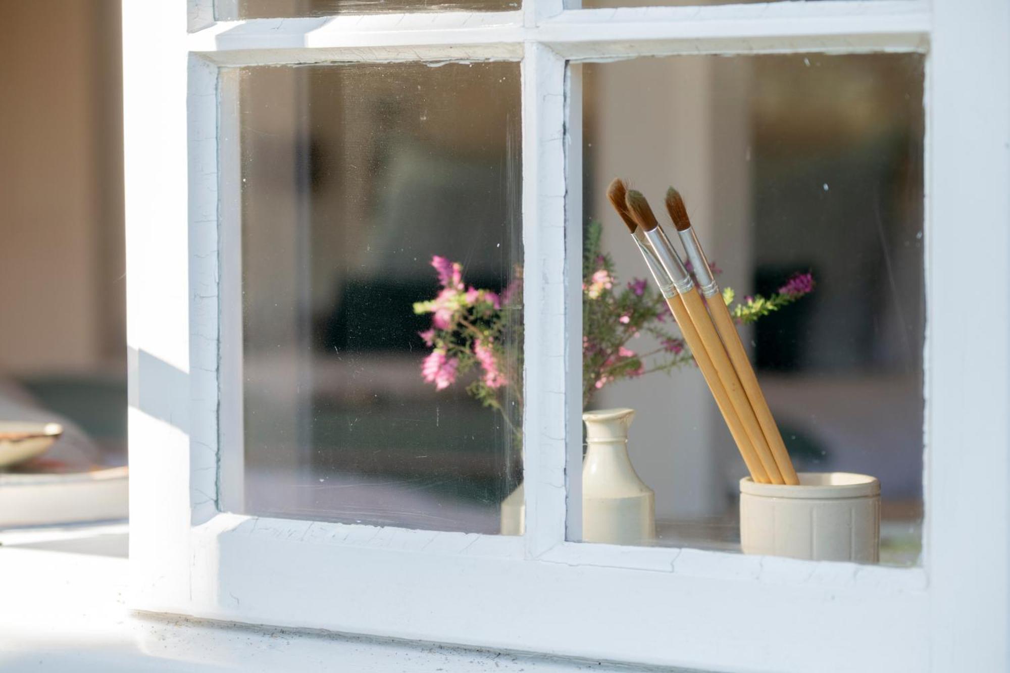 Old Mill Lodge By Huluki Sussex Stays Hurstpierpoint ภายนอก รูปภาพ